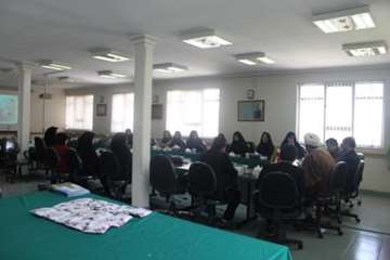 تجلیل از بانوان شاغل در اداره کل دامپزشکی به مناسبت بزرگداشت روز زن