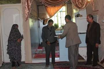 دیدار مدیرکل دامپزشکی استان با خانواده های تحت پوشش کمیته امداد