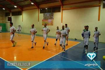شرکت تیم فوتسال اداره کل دامپزشکی استان همدان در مسابقات فوتسال ویژه ایام الله دهه مبارک فجر