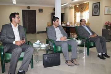 دیدار دکتر رسولی و همکاران اداره دامپزشکی با فرماندار شهرستان اسدآباد