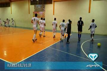 شرکت تیم فوتسال اداره کل دامپزشکی استان همدان در مسابقات فوتسال ویژه ایام الله دهه مبارک فجر