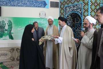 مراسم بزرگداشت عید غدیرخم و 14 مهر در دامپزشکی استان همدان