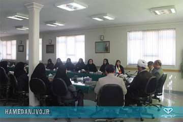 تجلیل از بانوان در سالروز ولادت حضرت زهرا  و روز زن در دامپزشکی  استان همدان