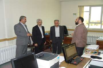 بازديد دكتر دستور از اداره كل دامپزشكي استان همدان