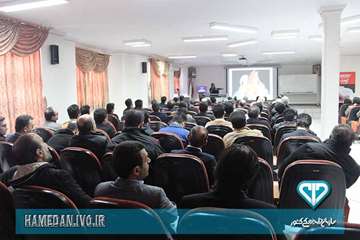 برگزاری کلاس آموزشی بیماری آنفلوانزا فوق حاد پرندگان برای دامپزشکان استان همدان