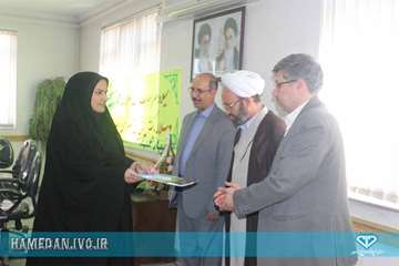 تجلیل از بانوان در سالروز ولادت حضرت زهرا  و روز زن در دامپزشکی  استان همدان