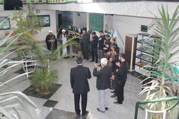 مراسم سینه زنی در اداره کل دامپزشکی استان همدان در روز عاشورا توسط اکیپ های نظارت شرعی و بهداشتی