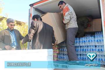 اهدای کمکهای کارکنان دامپزشکی استان به زلزله زدگان غرب کشور