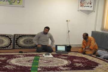 کلاس آموزشی برای کارکنان شهرداری در خصوص بیماری آنفلوانزا پرندگان