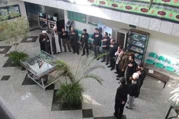 مراسم سینه زنی در اداره کل دامپزشکی استان همدان در روز عاشورا توسط اکیپ های نظارت شرعی و بهداشتی