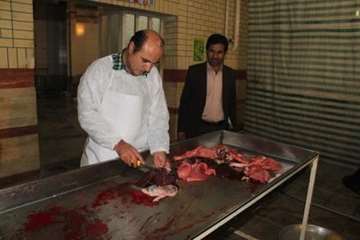 مراسم نظارت بهداشتی و شرعی بر قربانی های شهروندان در عید سعید قربان 