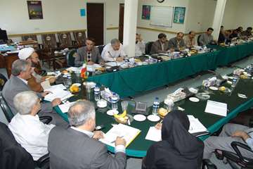 بازديد دكتر دستور از اداره كل دامپزشكي استان همدان