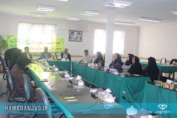 تجلیل از بانوان در سالروز ولادت حضرت زهرا  و روز زن در دامپزشکی  استان همدان