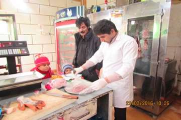 بازرسی و سرکشی رئیس اداره از قصابی و مرغ فروشی های روستاها