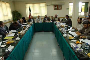 بازديد دكتر دستور از اداره كل دامپزشكي استان همدان