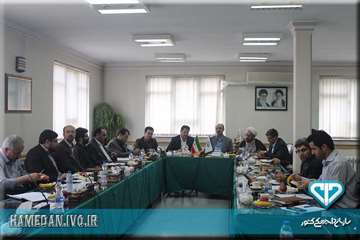 جلسه با مدیریت و کارشناسان  سازمان مدیریت در اداره کل دامپزشکی استان همدان