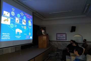 کلاس آموزشی درخصوص بیماری آنفلوآنزای برای نیروهای بسیجی و شهرداری در شهرستان اسدآباد