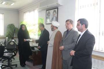 تجلیل از بانوان شاغل در اداره کل دامپزشکی به مناسبت بزرگداشت روز زن