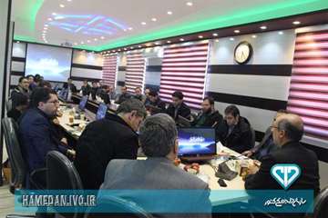 جلسه ستاد پیشگیری و مبارزه با بیماری آنفلوانزای فوق حاد در اداره کل دامپزشکی استان همدان