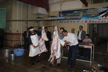 مراسم نظارت بهداشتی و شرعی بر قربانی های شهروندان در عید سعید قربان 
