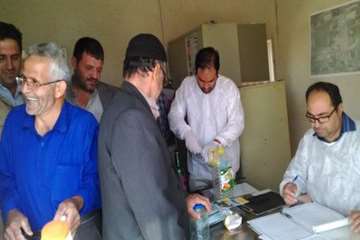 توزیع سم و آموزش نحوه استفاده از آن