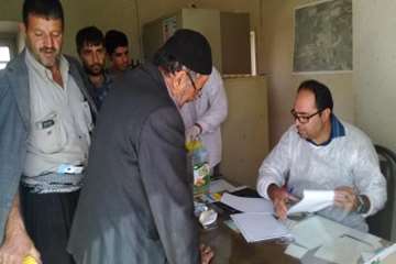 توزیع سم و آموزش نحوه استفاده از آن