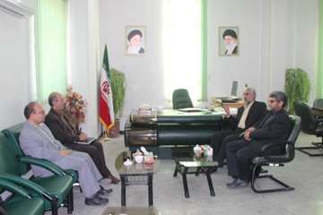دیدار مدیر کل دامپزشکی استان با فرماندار شهرستان نهاوند