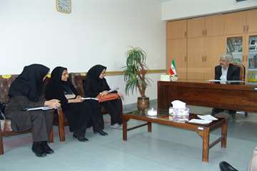 بازديد دكتر دستور از اداره كل دامپزشكي استان همدان