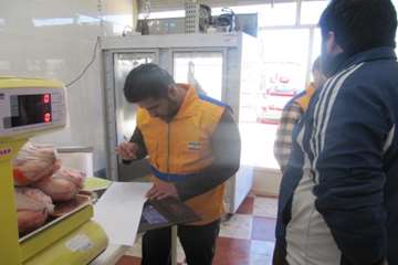 بازدید از مراکز عرضه مواد خام دامی شهرستان رزن