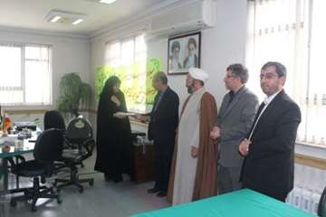 تجلیل از بانوان شاغل در اداره کل دامپزشکی به مناسبت بزرگداشت روز زن