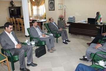 دیدار دکتر رسولی و همکاران اداره دامپزشکی با فرماندار شهرستان اسدآباد