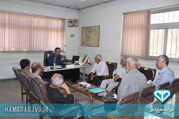 جلسه با مرغداران مرغ تخم گذار شهرستان ملایر