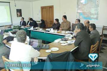 برگزاری ستاد آنفلوانزا در محل استانداری همدان