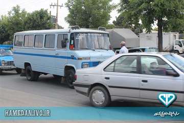 پخش شربت درمراسم بزرگداشت رحلت امام خمینی