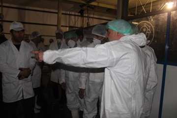 بازدید کارشناسان سازمان دامپزشکی کشور از کشتارگاه طیور در استان همدان