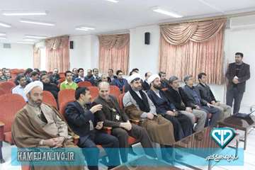 برپایی جشن ایام الله دهه مبارک فجر در اداره کل دامپزشکی استان همدان