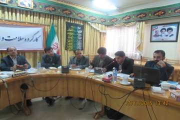 ستاد آنفلـوآنزا درجلسه سلامت و امنیت غذایی فرمانداری