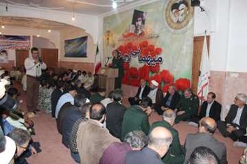 مراسم بزرگداشت مقام شهدا و گل باران مزار شهدا گلزار شهدا استان