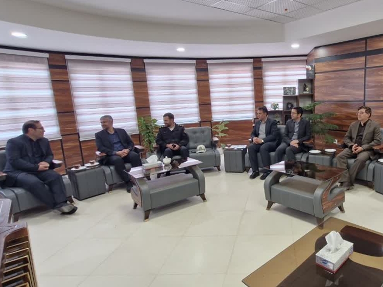  دیدار مدیرکل دامپزشکی استان همدان با فرماندار شهرستان فامنین